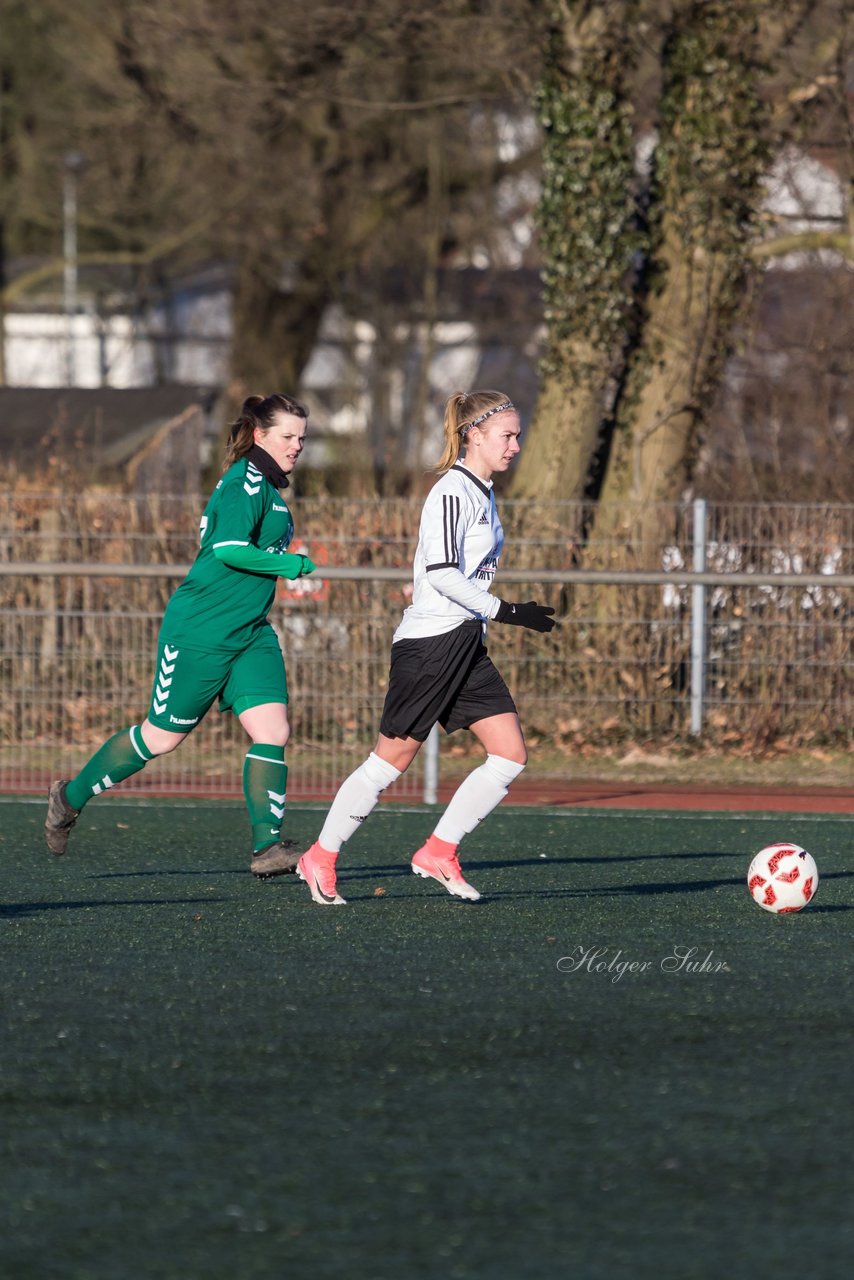 Bild 103 - Frauen SG Holstein Sued - SV Gruenweiss-Siebenbaeumen : Ergebnis: 0:2